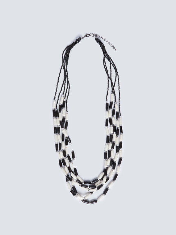 Collier à rangs multiples noir et blanc