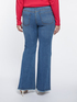 Jeans flare con frange al fondo image number 2