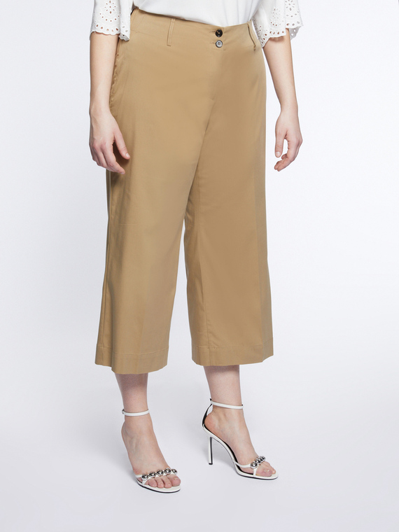 Pantaloni cropped gamba larga