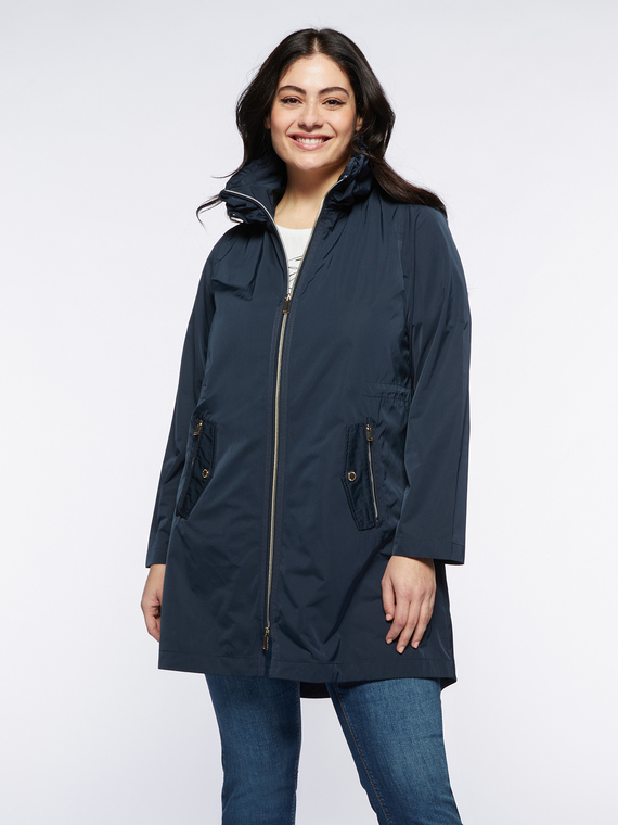 Light parka with zip fastener