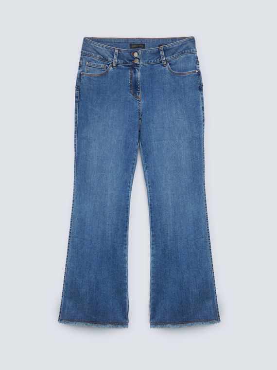 Flare jeans with fringes at the hem