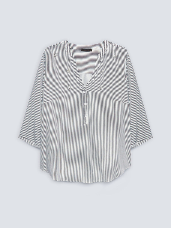 Blusa rigata con ricamo