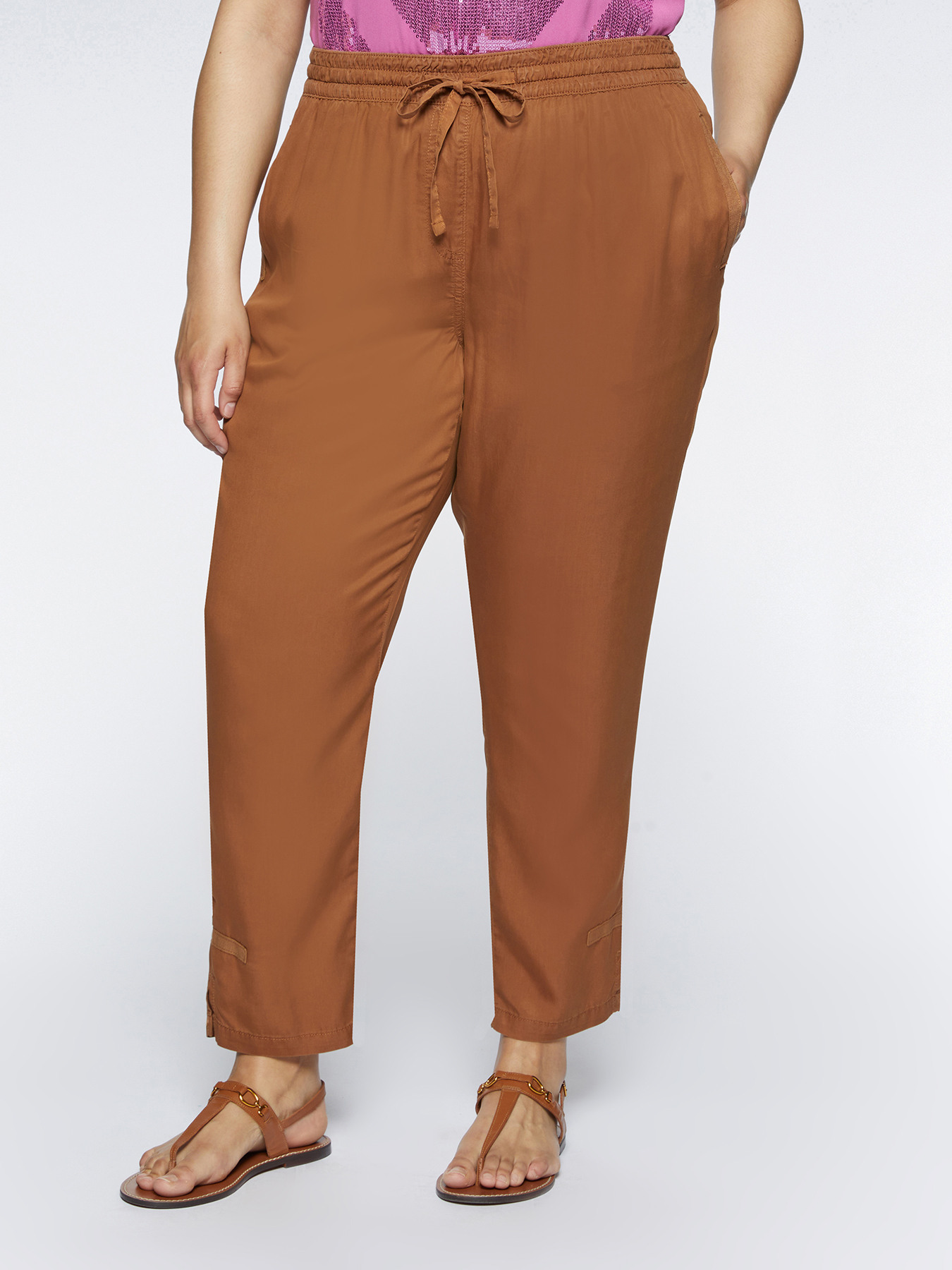 Carrot fit trousers with strings at the waist image number 0