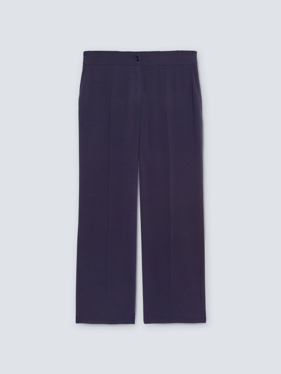 Straight-leg trousers with slanted pockets