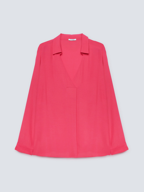 Blusa con pliegue en crepé