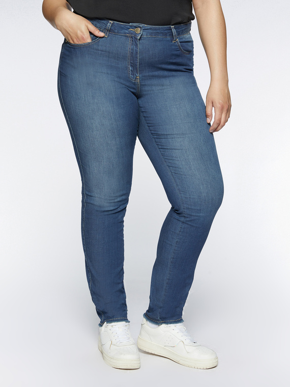 Skinny-Jeans aus leichtem Denim