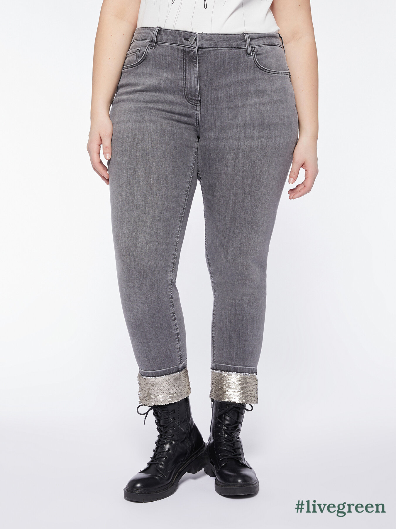 Skinny jeans with sequined hem image number 0