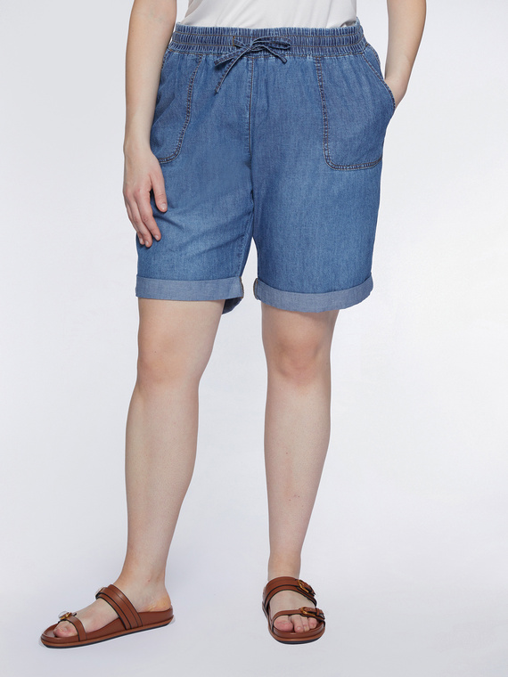 Pantalones cortos en denim ligero