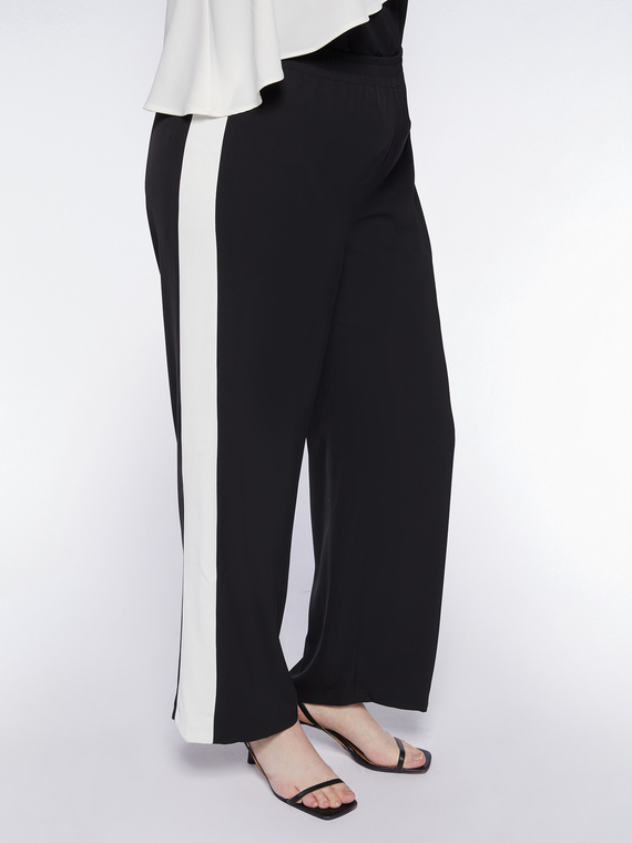 Pantalones wide leg con banda lateral