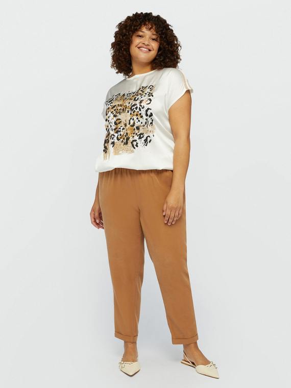 Camiseta con estampado animalier