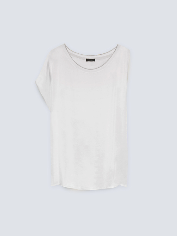 Asymmetrical dual fabric T-shirt