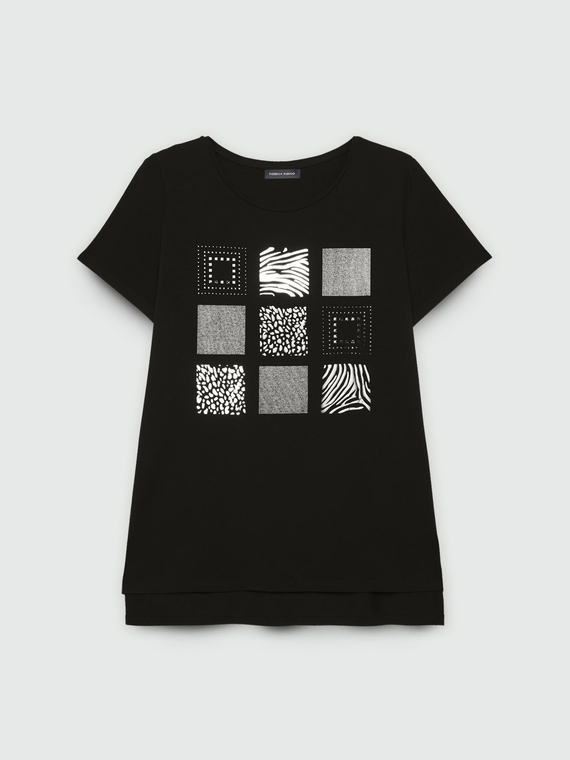 T-shirt with animal print design