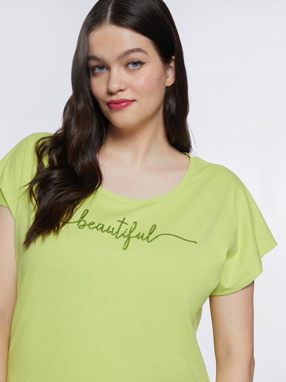 T-shirt with embroidered lettering