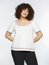 T-shirt with ethnic embroidery image number 2